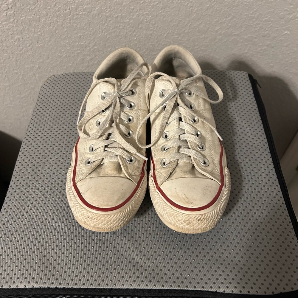 White converse shoes